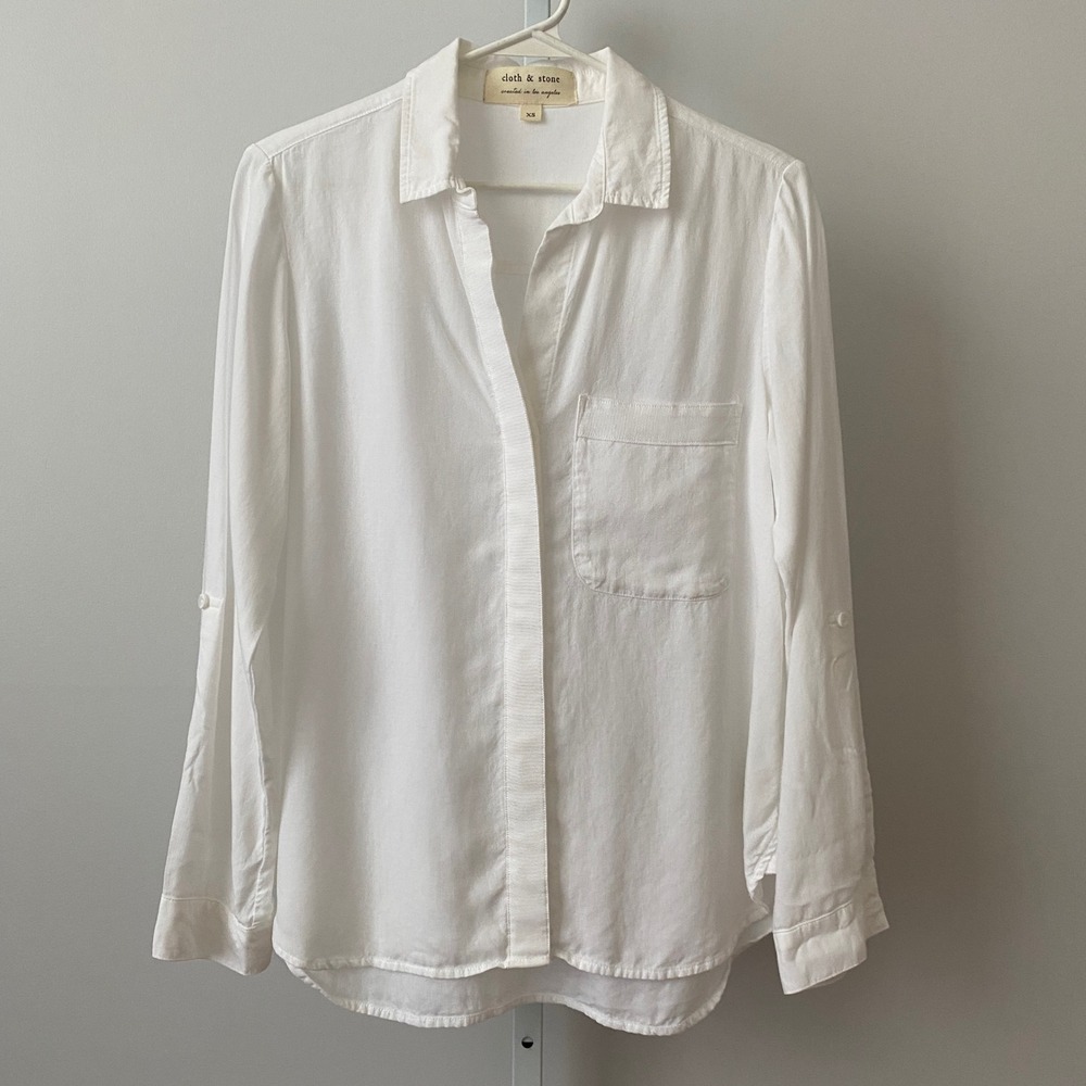 Cloth & Stone Tencel Coastal Relaxed Clean Academia Button Down XS White